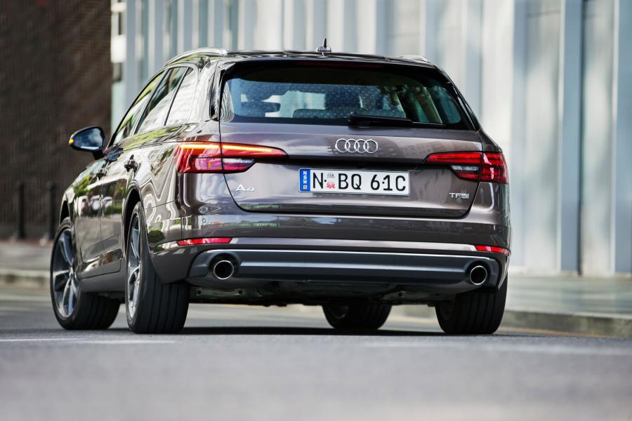  Audi A4 Avant 2.0 TFSI 2016 года  (AU) (фото 16 из 24)